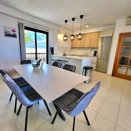 Loft Siam, Ac, Bbq, Wifi, Sea Views * Адехе